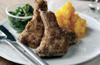 Cutlets with pepper crust