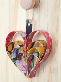 Hanging heart decoration