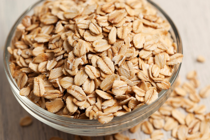 Rolled oats in a bowl